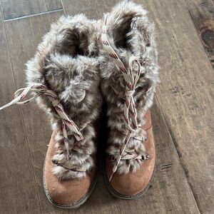 Target Faux Fur Lined Tan Winter Boots